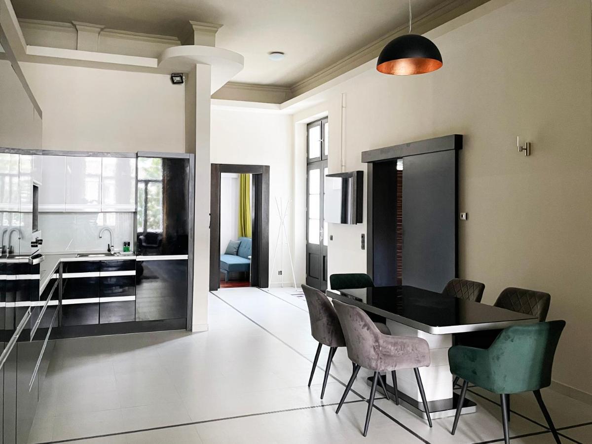 Deluxe Cosmopolitan Apartment Budapesta Exterior foto